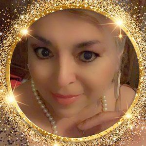 Meet your Posher, Nora